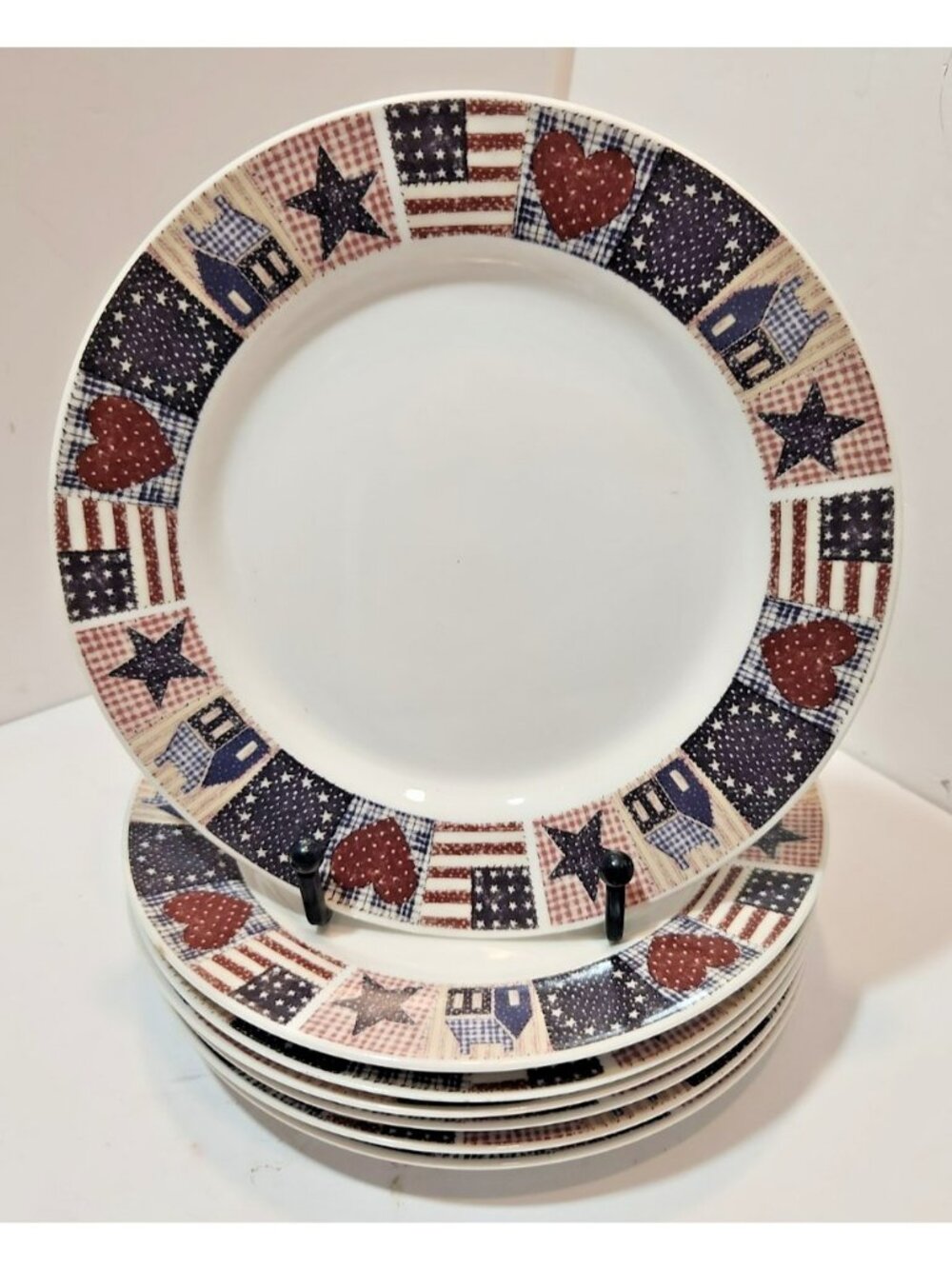 Oneida D C Brown Co American Quilt Salad Plates 7.5" White Red Blue 2001 Set 7